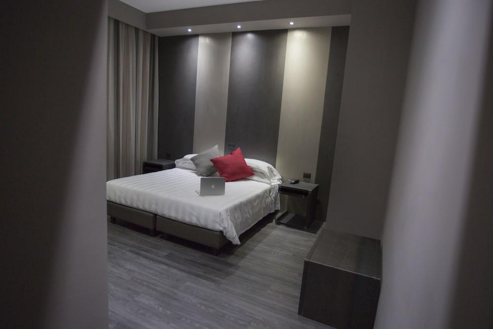 V99 Hotel Rome Buitenkant foto